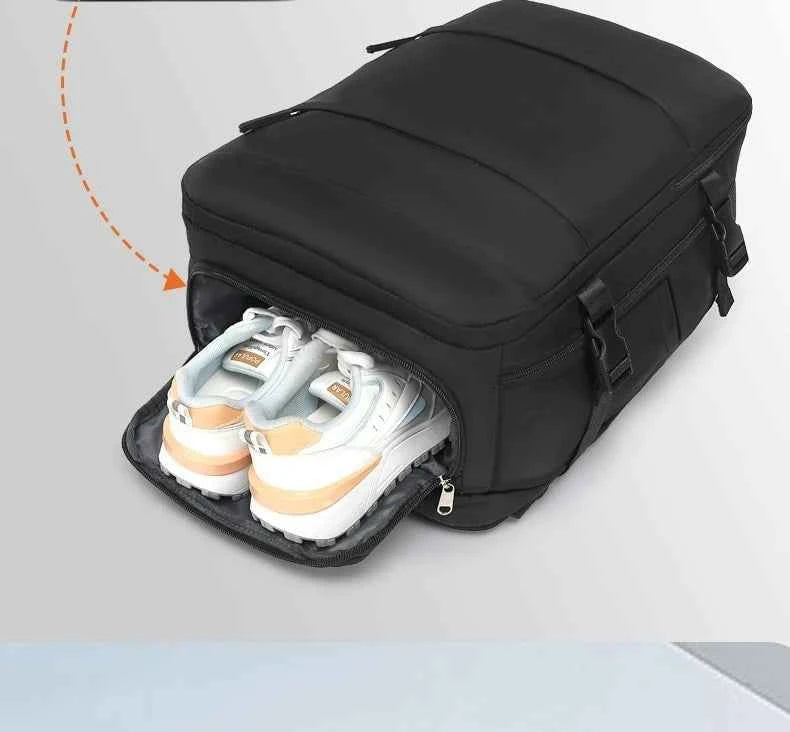 Vacuum sealed built-in air pump travel backpack